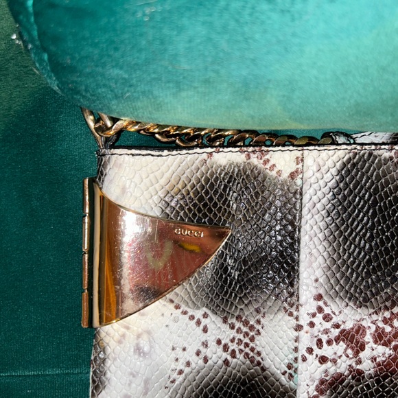G U C C I large snake skin purse - Picture 5 of 14